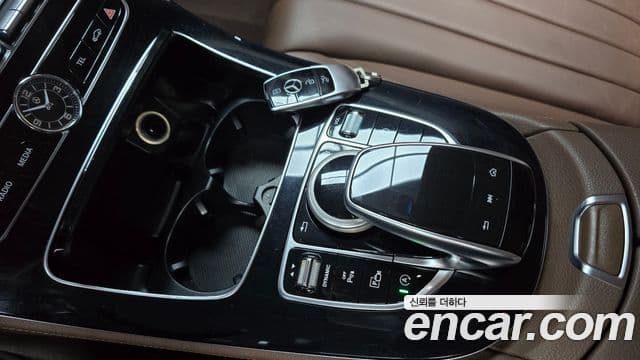 Mercedes-Benz E-Class 2018 — Şəkil 20/20