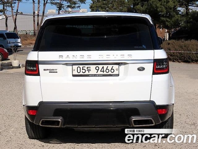 Land Rover Range Rover Sport 2018 — Photo 11/20