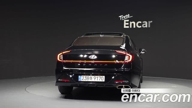 Hyundai Sonata Hybrid 2023 — Şəkil 16/20