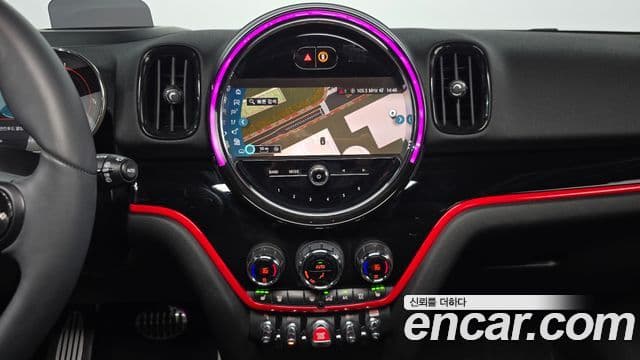 Mini Cooper S Countryman 2023 — ფოტო 14/20