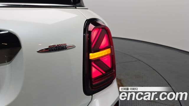 Mini Cooper S Countryman 2023 — Photo 8/33