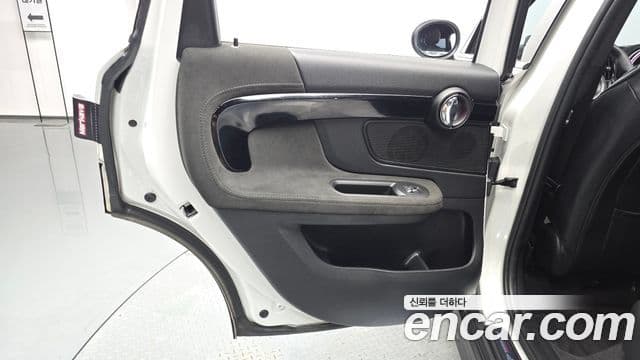 Mini Cooper S Countryman 2023 — Photo 11/33