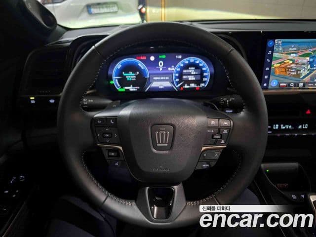 Toyota Crown Crossover 2025 — Фото 13/19