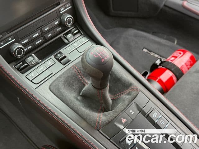 Porsche 718 Cayman 2020 — Photo 8/13