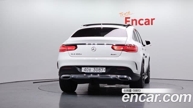 Mercedes-Benz GLE-Class 2018 — Şəkil 4/20