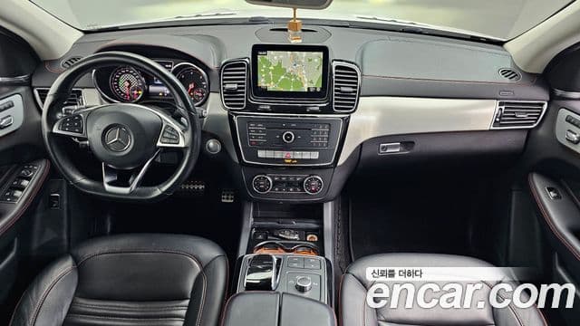 Mercedes-Benz GLE-Class 2018 — Şəkil 7/20