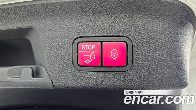 Mercedes-Benz GLE-Class 2018 — Şəkil 15/20