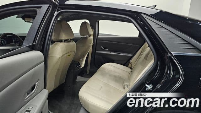 Hyundai Avante 2023 — ფოტო 12/20