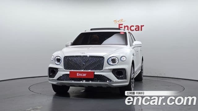 Bentley Bentayga 2022 — ფოტო 3/20
