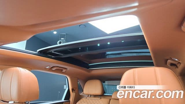 Bentley Bentayga 2022 — ფოტო 20/20