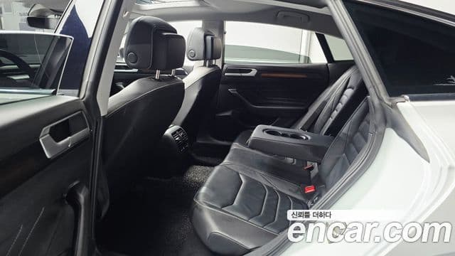 Volkswagen Arteon 2023 — ფოტო 11/20
