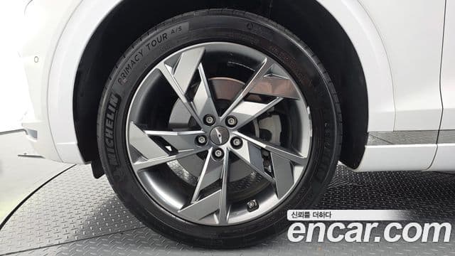 Genesis GV70 2022 — Şəkil 5/20