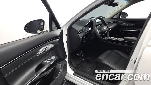 Genesis GV70 2022 — Şəkil 10/20