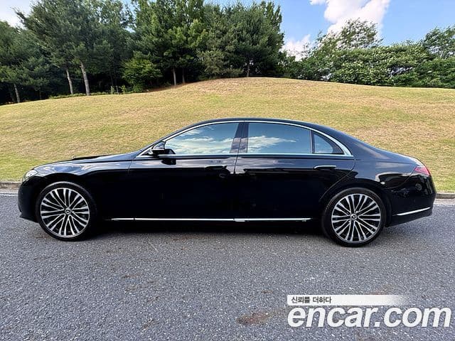 Mercedes-Benz S-Class 2021 — Фото 1/10