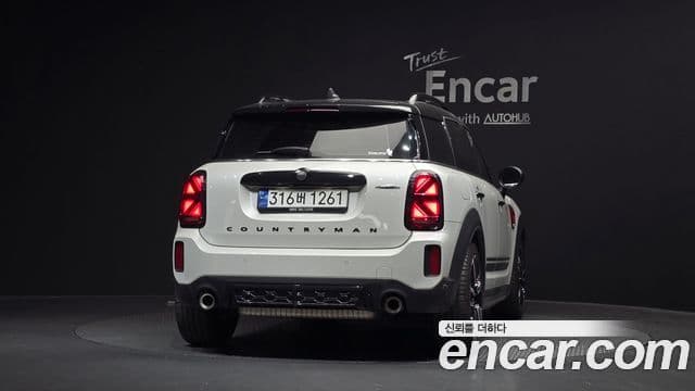 Mini Cooper S Countryman 2023 — Фото 4/20