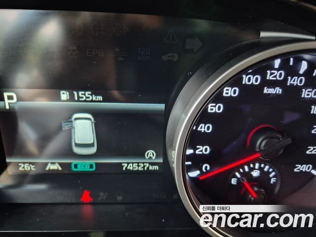 Kia Carnival 2022 — ფოტო 16/20