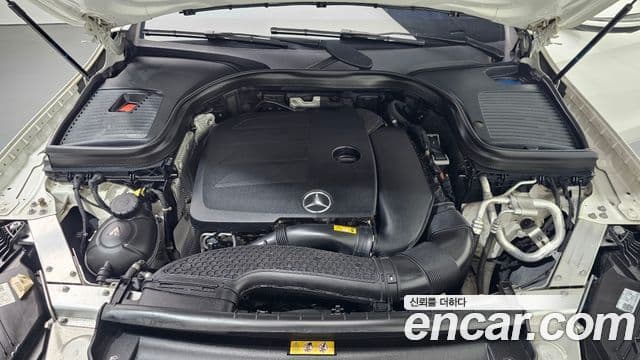 Mercedes-Benz GLC-Class 2021 — ფოტო 6/20