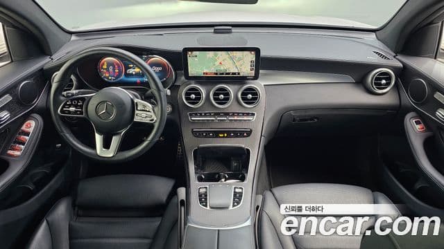Mercedes-Benz GLC-Class 2021 — ფოტო 7/20