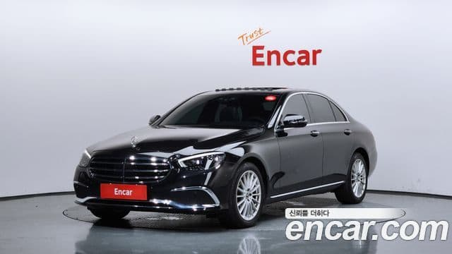 Mercedes-Benz E-Class 2021 — ფოტო 1/20