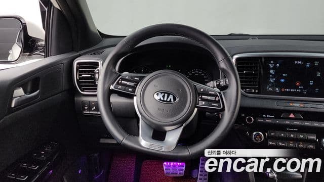 Kia Sportage The Bold 2020 — Фото 13/20