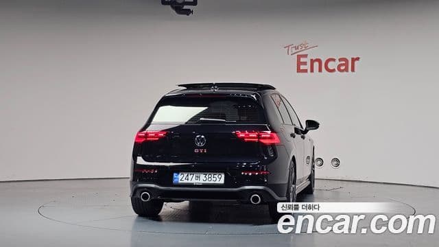 Volkswagen Golf 2023 — Şəkil 4/20