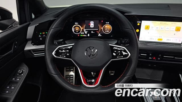 Volkswagen Golf 2023 — ფოტო 12/20