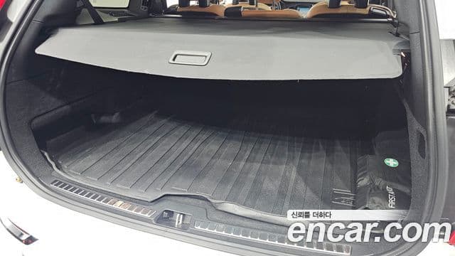 Volvo XC90 2018 — Photo 20/31