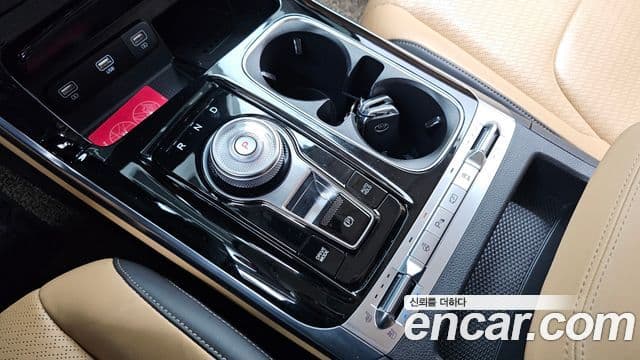 Kia Carnival 2021 — Şəkil 9/20