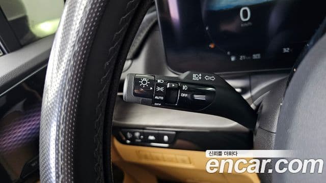 Kia Carnival 2021 — Şəkil 18/20
