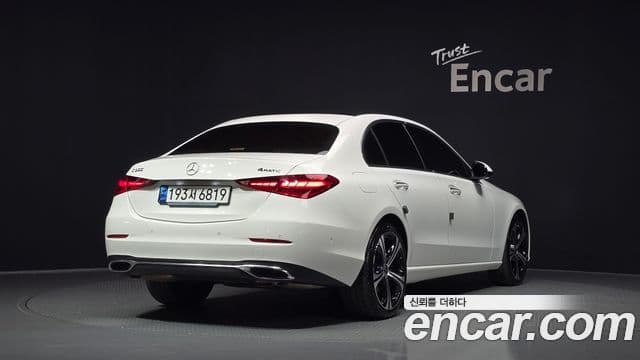Mercedes-Benz C-Class 2023 — ფოტო 2/20