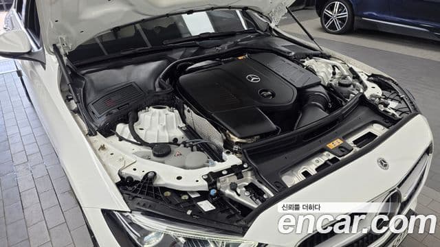 Mercedes-Benz C-Class 2023 — ფოტო 6/20
