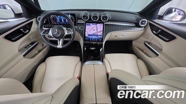 Mercedes-Benz C-Class 2023 — ფოტო 7/20