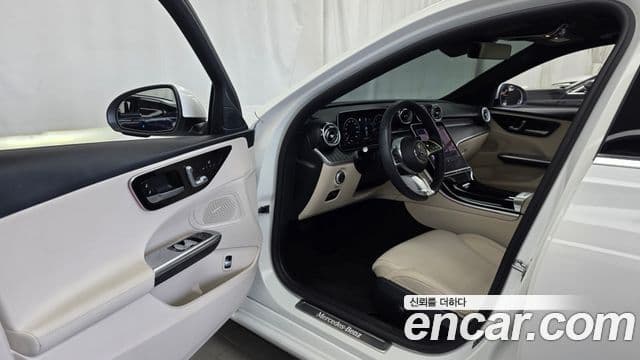 Mercedes-Benz C-Class 2023 — ფოტო 10/20