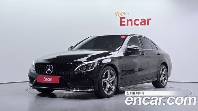 Mercedes-Benz C-Class 2018 — Photo 10/20