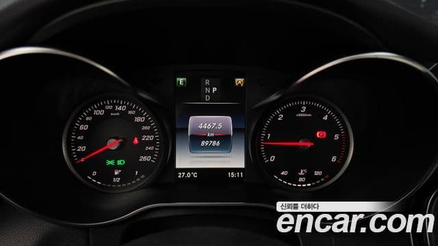 Mercedes-Benz C-Class 2018 — Photo 15/20