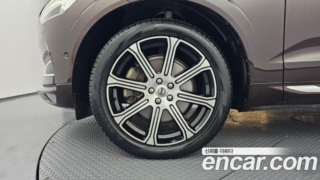 Volvo XC60 2019 — Şəkil 5/20