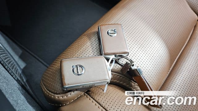 Volvo XC60 2019 — Şəkil 12/20