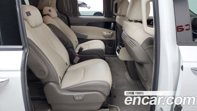 Kia Carnival 2024 — ფოტო 11/20