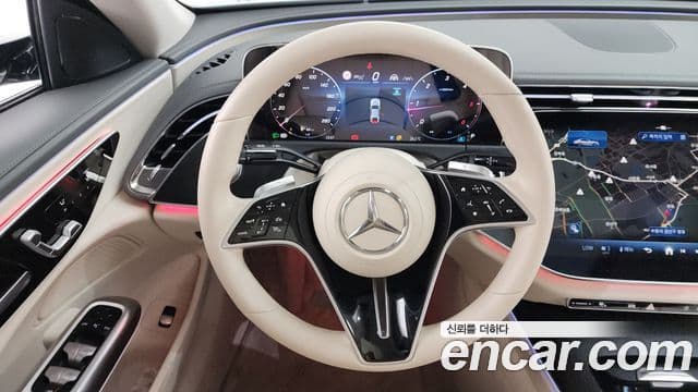 Mercedes-Benz E-Class 2024 — Фото 14/20