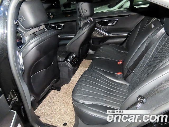 Mercedes-Benz S-Class 2021 — Photo 11/20