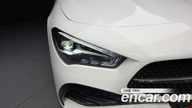 Mercedes-Benz CLA-Class 2025 — Photo 12/32