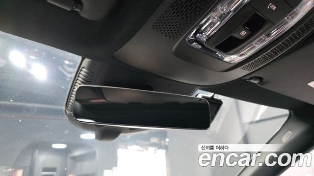 Mercedes-Benz CLA-Class 2025 — Photo 11/32