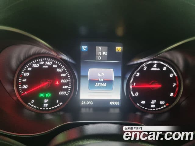 Mercedes-Benz C-Class 2018 — ფოტო 5/19