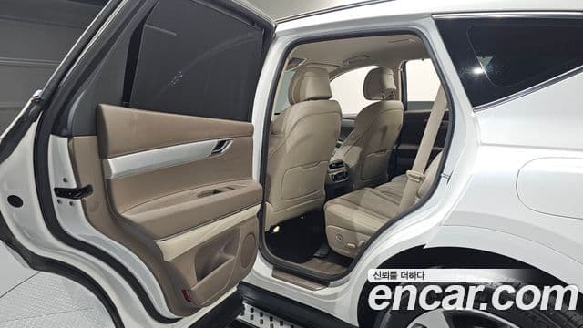 Genesis GV80 2020 — ფოტო 12/20