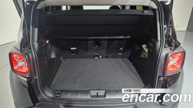 Jeep Renegade 2022 — Şəkil 20/20