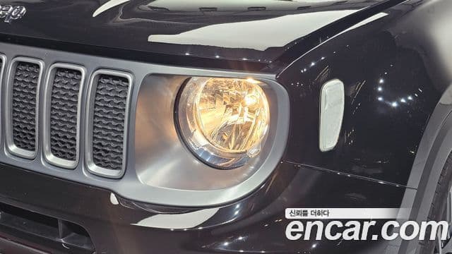 Jeep Renegade 2022 — Şəkil 15/31