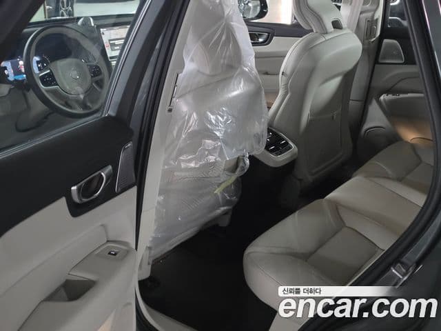 Volvo XC60 2026 — Şəkil 7/11