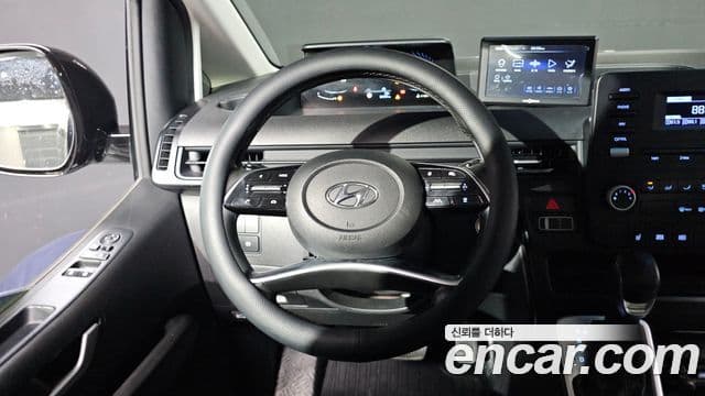 Hyundai Staria 2022 — Фото 11/20