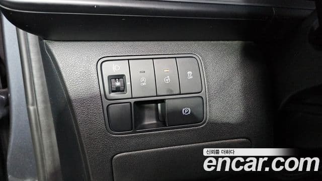 Hyundai Staria 2022 — Фото 16/20