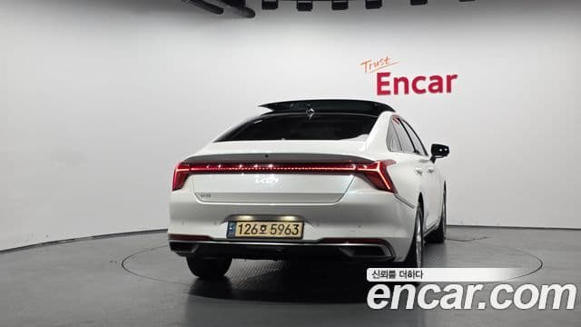 Kia K8 2021 — ფოტო 4/20